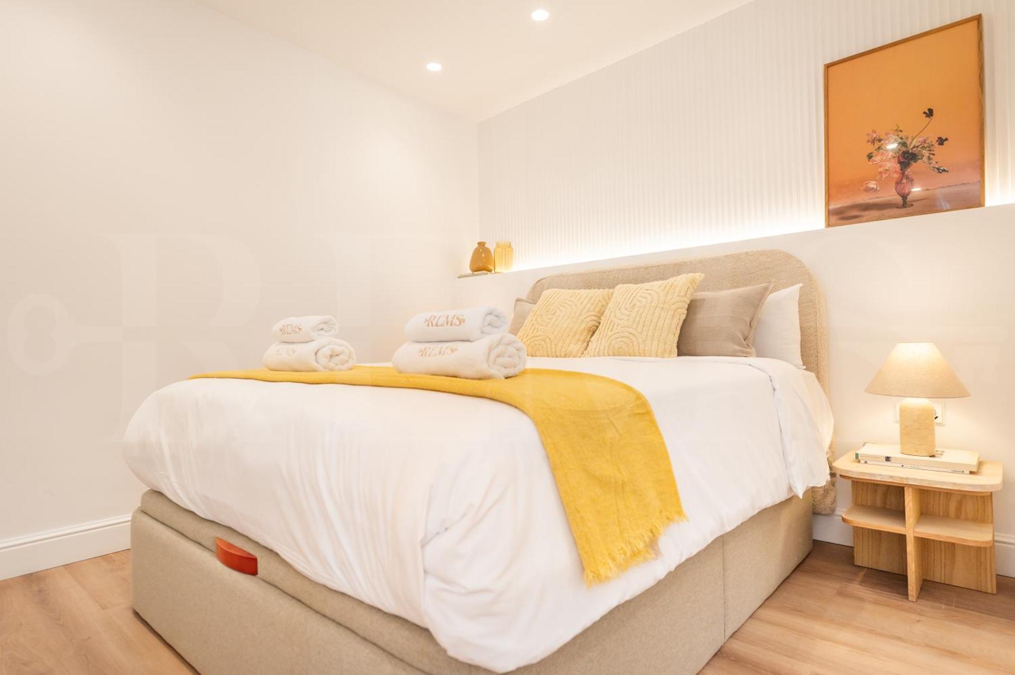 Apartamento Charming With Private Patio By Rems *